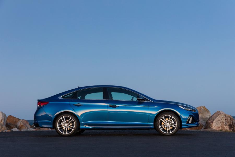  Hyundai Sonata 2.0T Premium (LF) 2017 года  (AU) (фото 19 из 30)